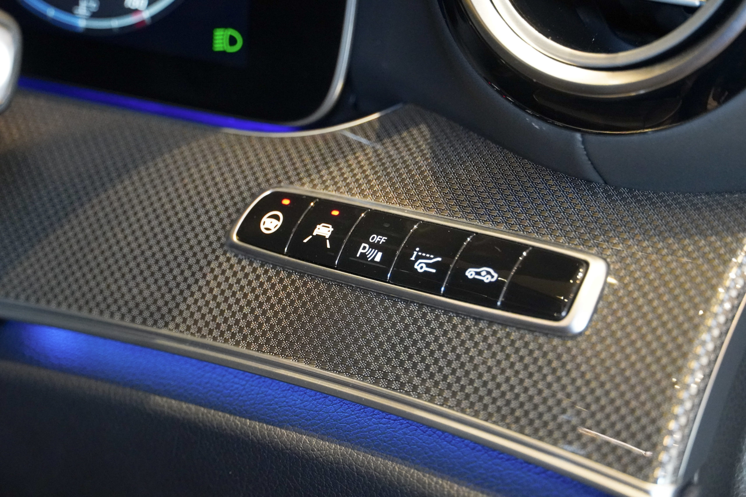 ボンド葛飾　メルセデスAMG E63s 4MATIC+　