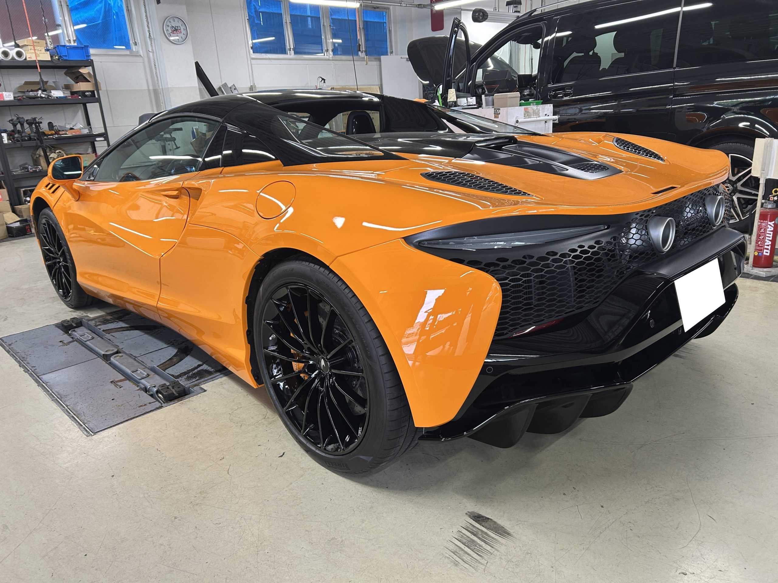 マクラーレン　アルトゥーラ　スパイダー　デジタルインナーミラー　アルパイン　ＡＬＰＩＮＥ　BOND　ボンド　葛飾　東京