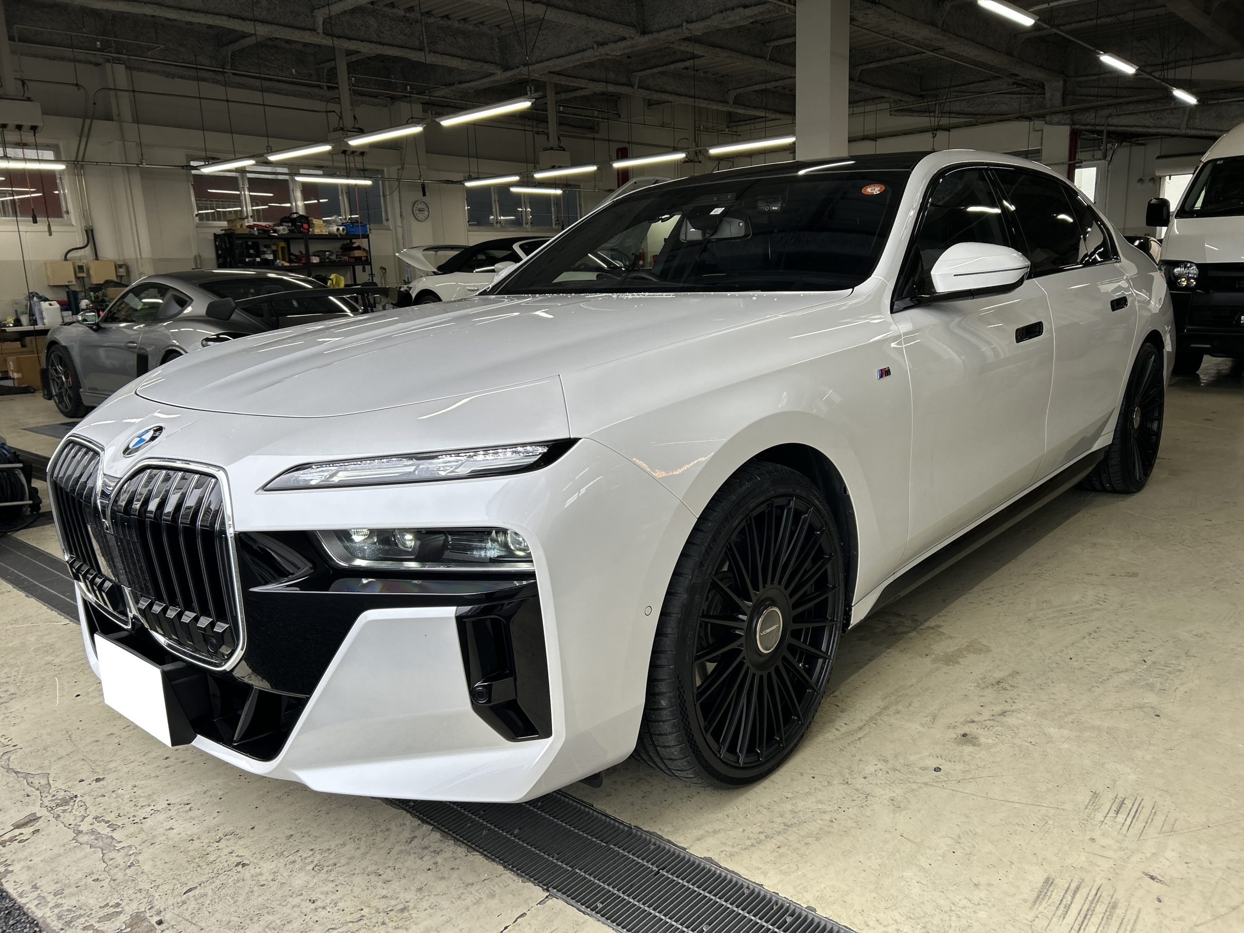 BMW　G70　740i　ホイール　VOSSEN　HF-8　22インチ　BOND　葛飾　東京