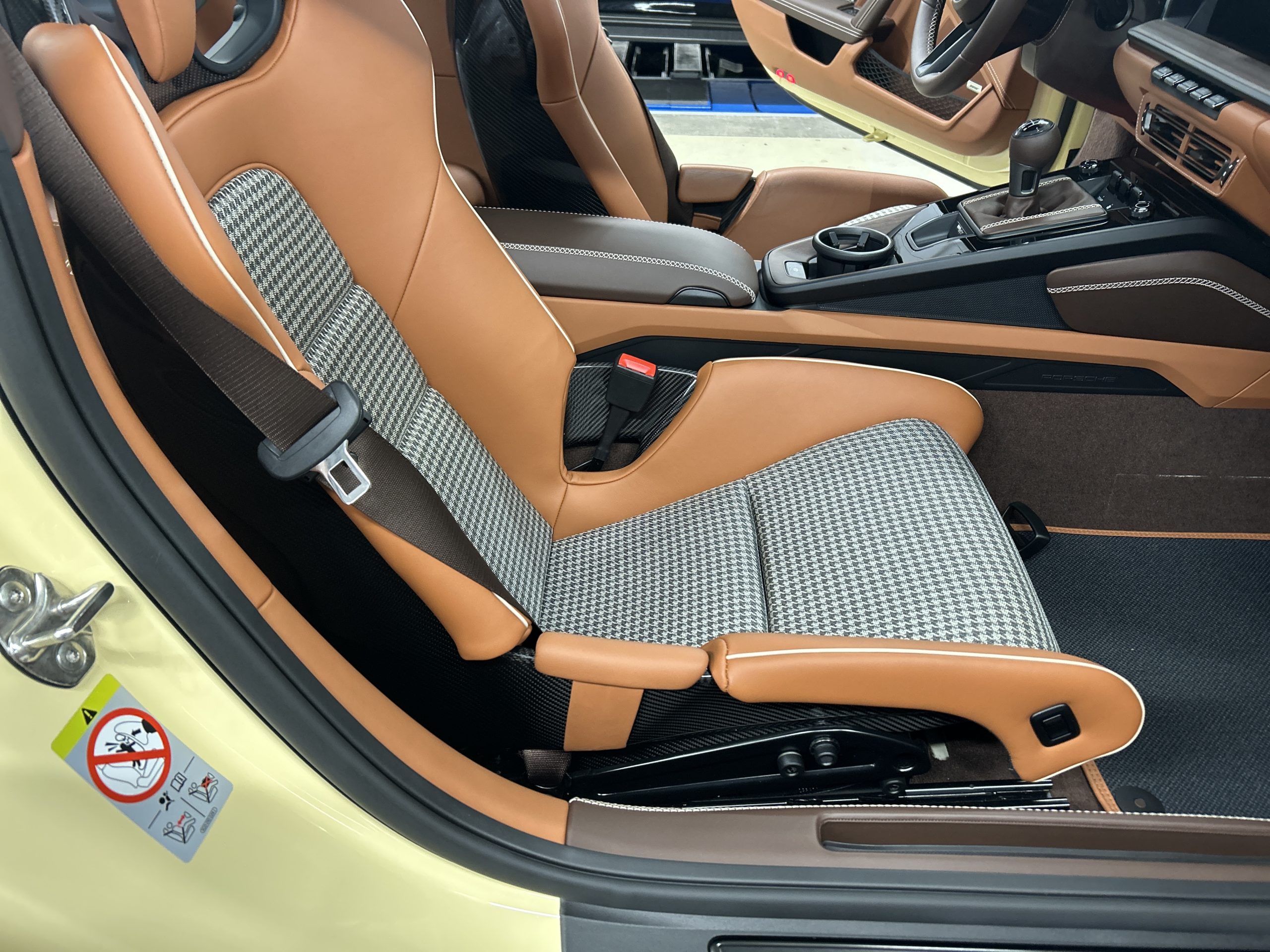 ポルシェ　バケットシート　シートアジャスター　BOND　ボンド　葛飾　東京