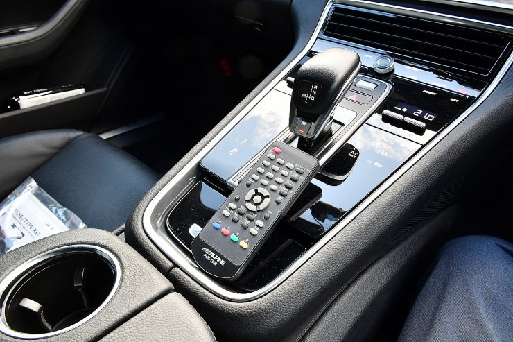 名古屋 ポルシェ パナメーラー カスタム