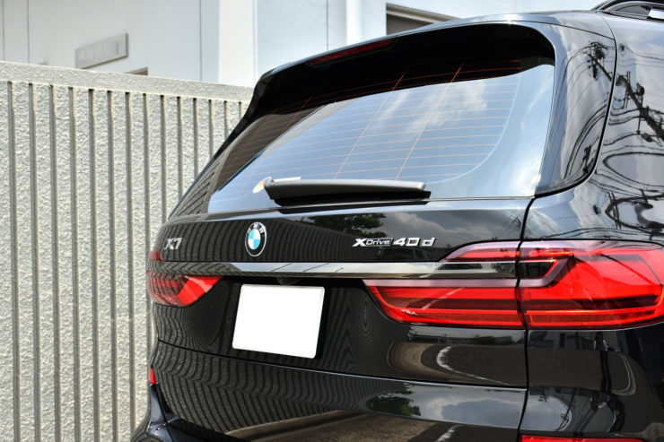 BMW　X7　ブラックアウト　ローダウン　エアロ　ホイールスペーサー　カスタム　名古屋