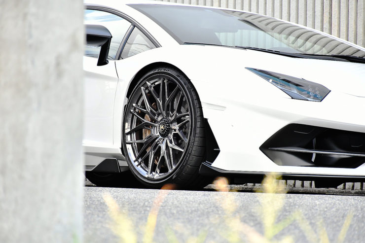 愛知県　名古屋　Lamborghini Aventador SAVJ ANRKY アヴェンタドール　ローダウン　マフラー　カスタム　ボンド
