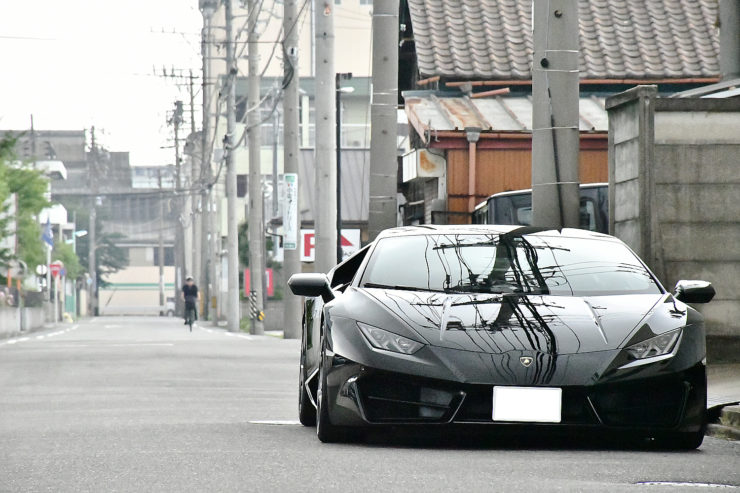 愛知県　名古屋　ウラカン　カスタム　ランボルギーニ　Huracan　Lamborghini　ローダウン　スペーサー　マフラー