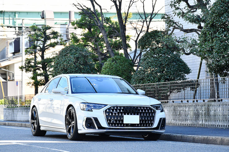 愛知県　名古屋　Audi　アウディ　A8　ローダウン　スペーサー　カスタム