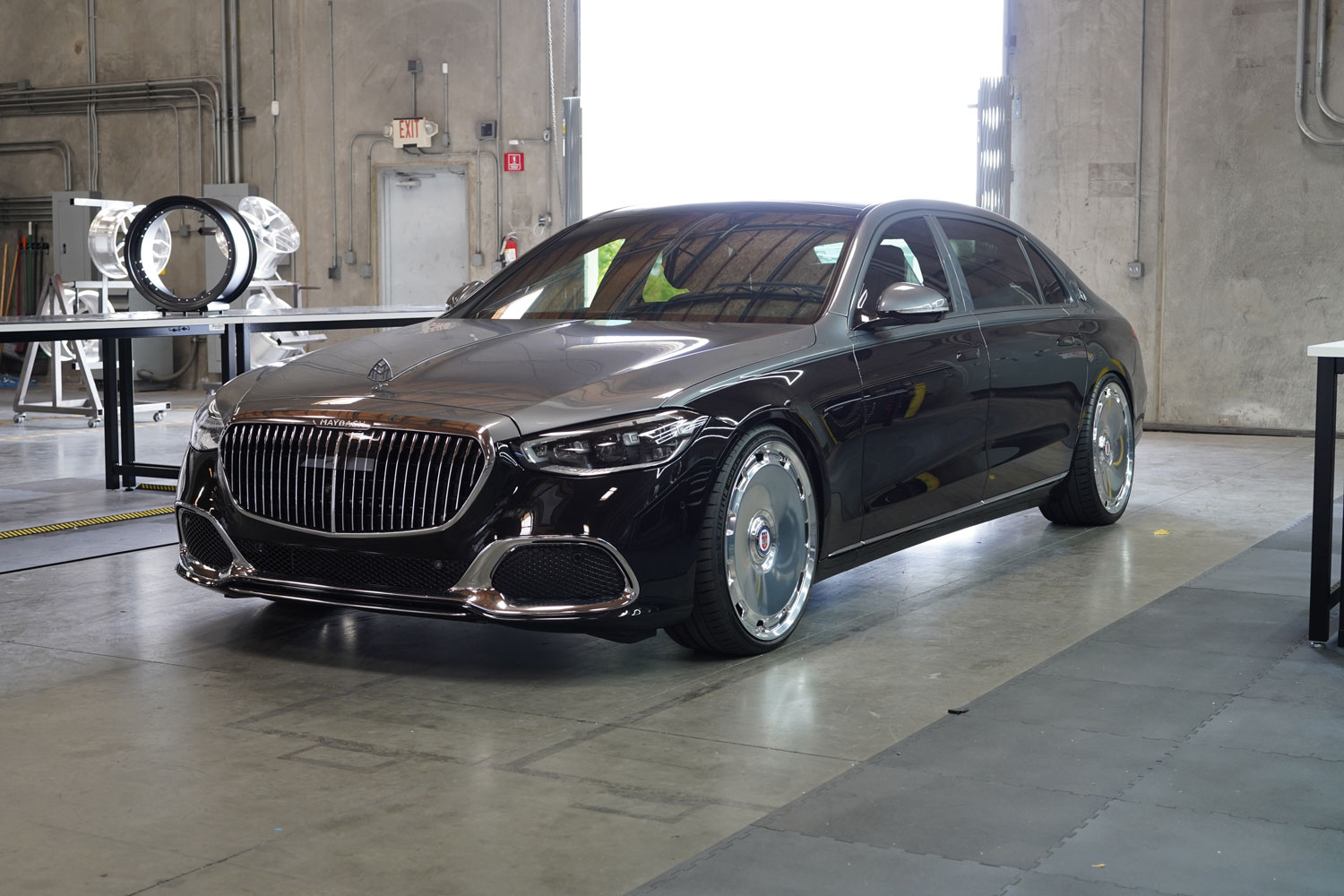 HRE ホイール アメ鍛 マイバッハ 22インチ エンブレムペイント ローダウン カスタム 名古屋