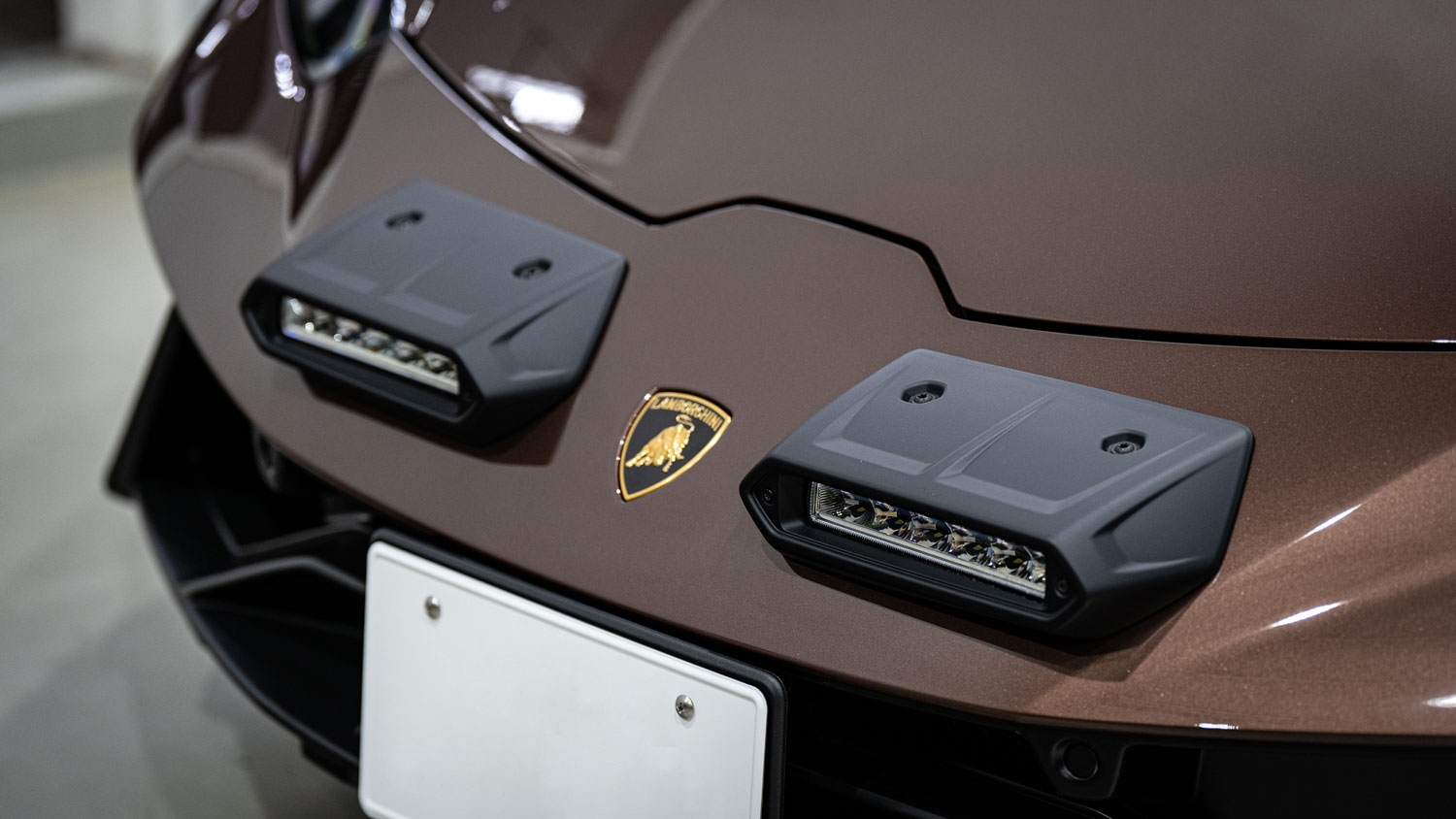 ランボルギーニ　ウラカン　ステラート　アディショナルLED　LED　ラリーライト　本国仕様　カスタム　名古屋