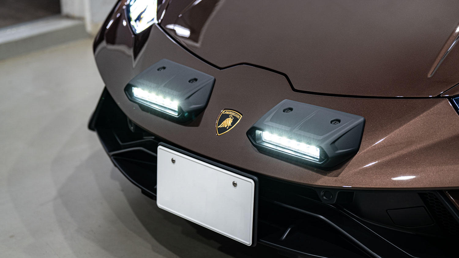 ランボルギーニ　ウラカン　ステラート　アディショナルLED　LED　ラリーライト　本国仕様　カスタム　名古屋