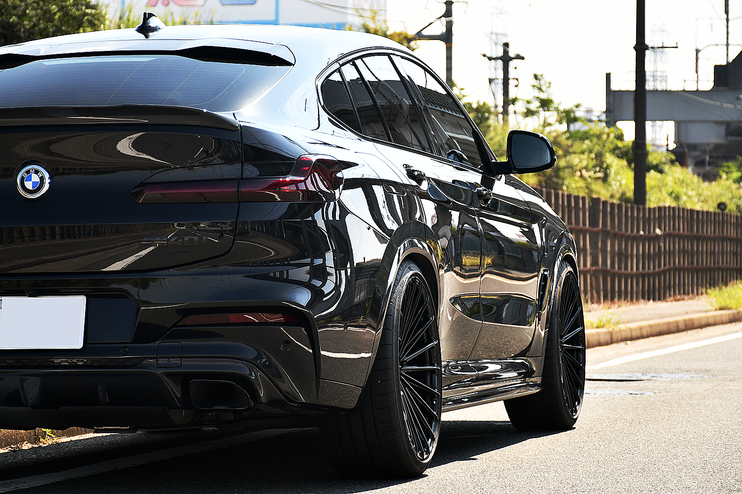 愛知県 名古屋 BMW G02 X4 カスタム ローダウン BCフォージド 3Dデザイン リップ KW 22インチ ブラックアウト ボンド ボンド名古屋