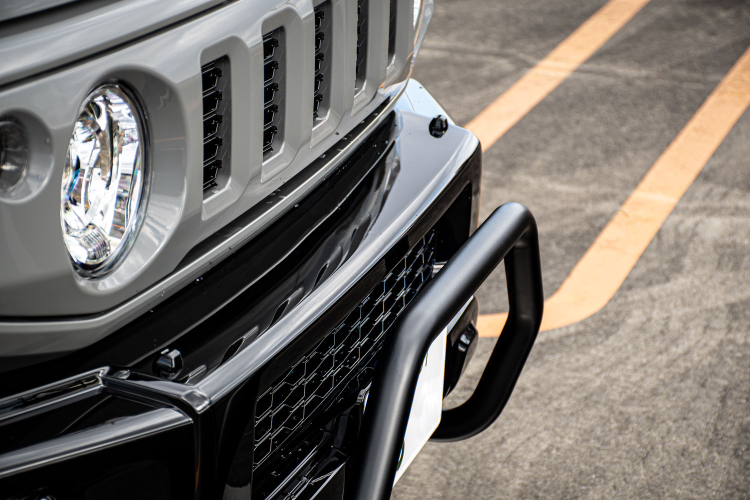 スズキ ジムニー JB74 SUZUKI JIMNY ローダウン 車高調 HRE アメ鍛 19インチ 電動ステップ 背面タイヤスムージング ルーフペイント カスタム 名古屋