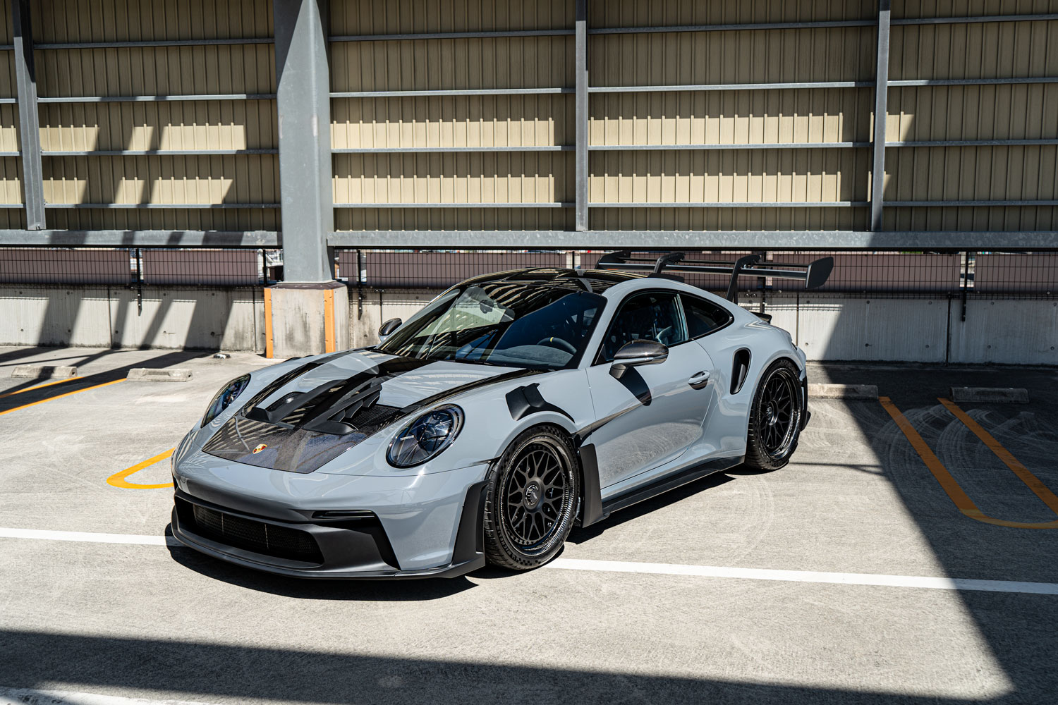 Porsche　ポルシェ　992　GT3RS　ローダウン　ホイール　HRE　アメ鍛　CRBN　Classic300　カスタム　名古屋
