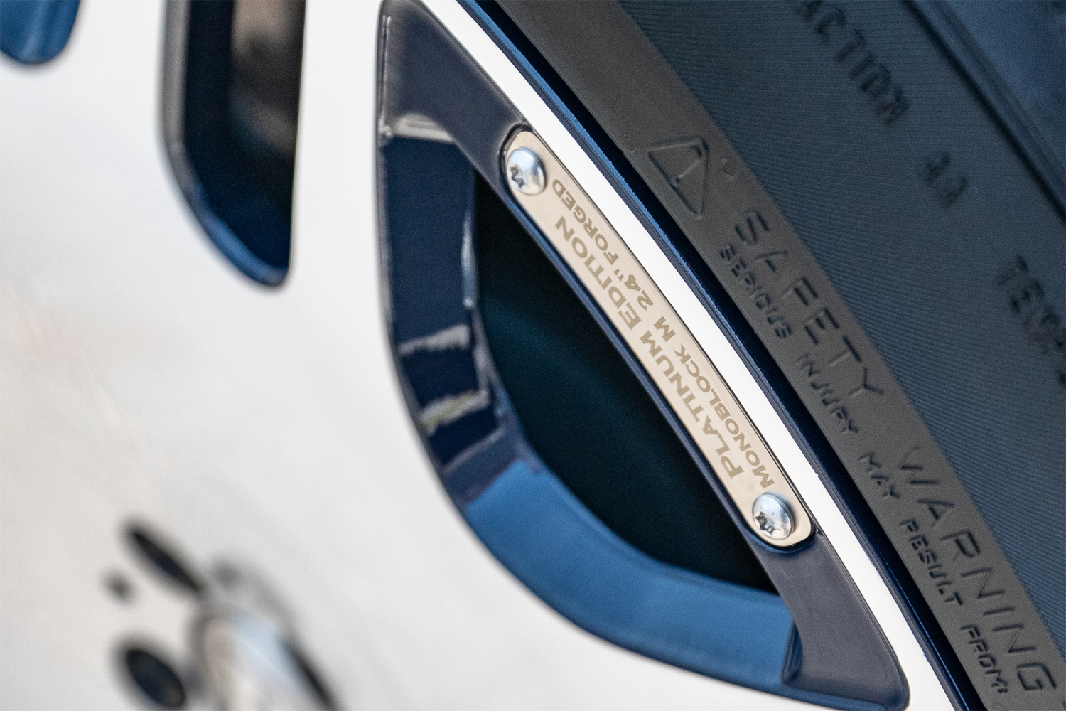 愛知県 名古屋 ベンツ カスタム マイバッハ GLSマイバッハ BRABUS ブラバス ローダウン DPPF SQ-NAVY INOZETEK SEQUEL FRAGMENT ラッピング 24インチ ボンド ボンド名古屋