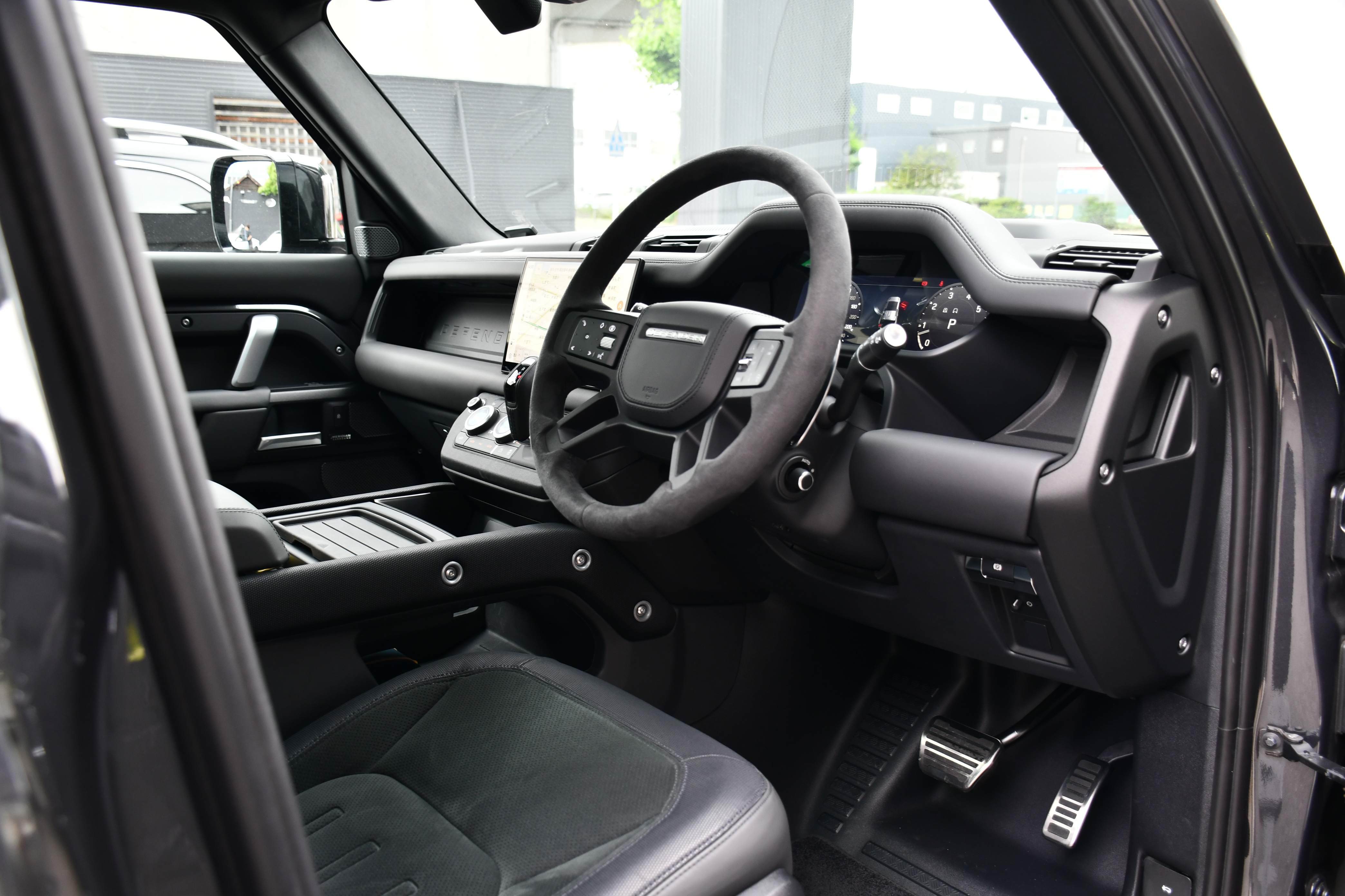 ボンドカーズ名古屋 bond cars NAGOYA ランドローバー LAND ROVER ディフェンダー Defender 110 カルパチアンエディション Carpathian Edition エアサス ディーラー車 スライディングパノラマルーフ ベンチレーション 5000㏄ 新入庫 在庫車