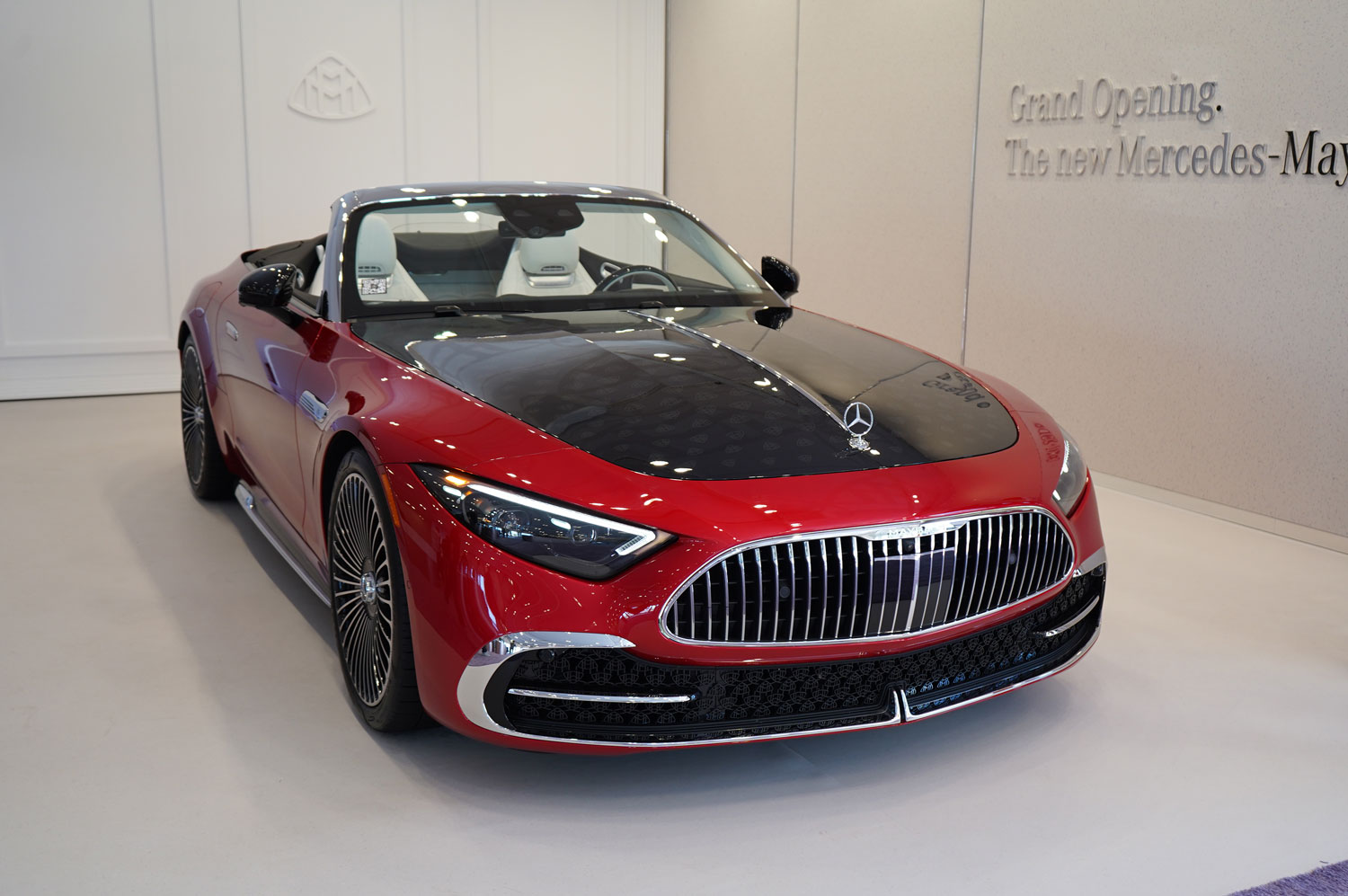 モントレーカーウィーク　ペブルビーチ　メルセデスベンツ　AMG　マイバッハ　カスタム