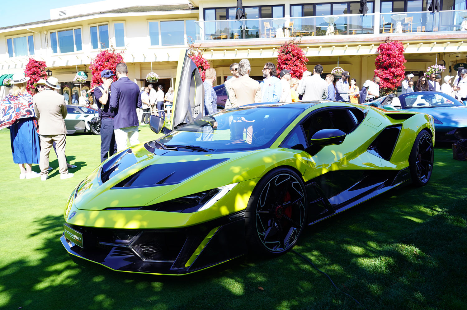 モントレーカーウィーク　ペブルビーチ　ランボルギーニ　レヴエルト　フェノメノ　カスタム