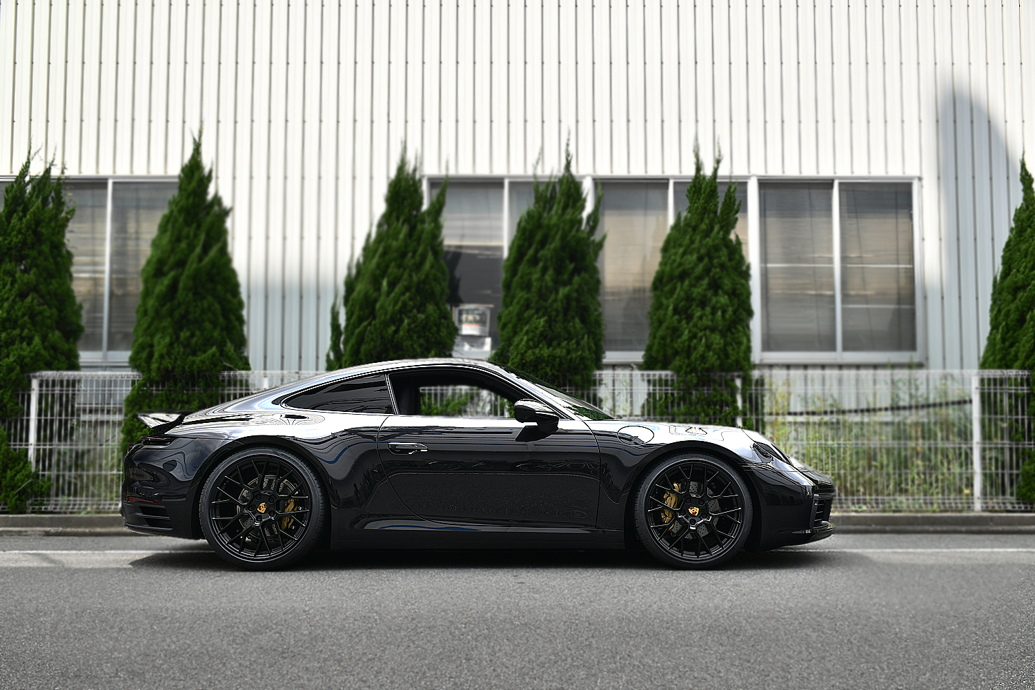 愛知県 名古屋 Porsche ポルシェ 992 ローダウン スペーサー ポルシェカスタム カスタム KW HAS ボンド ボンド名古屋