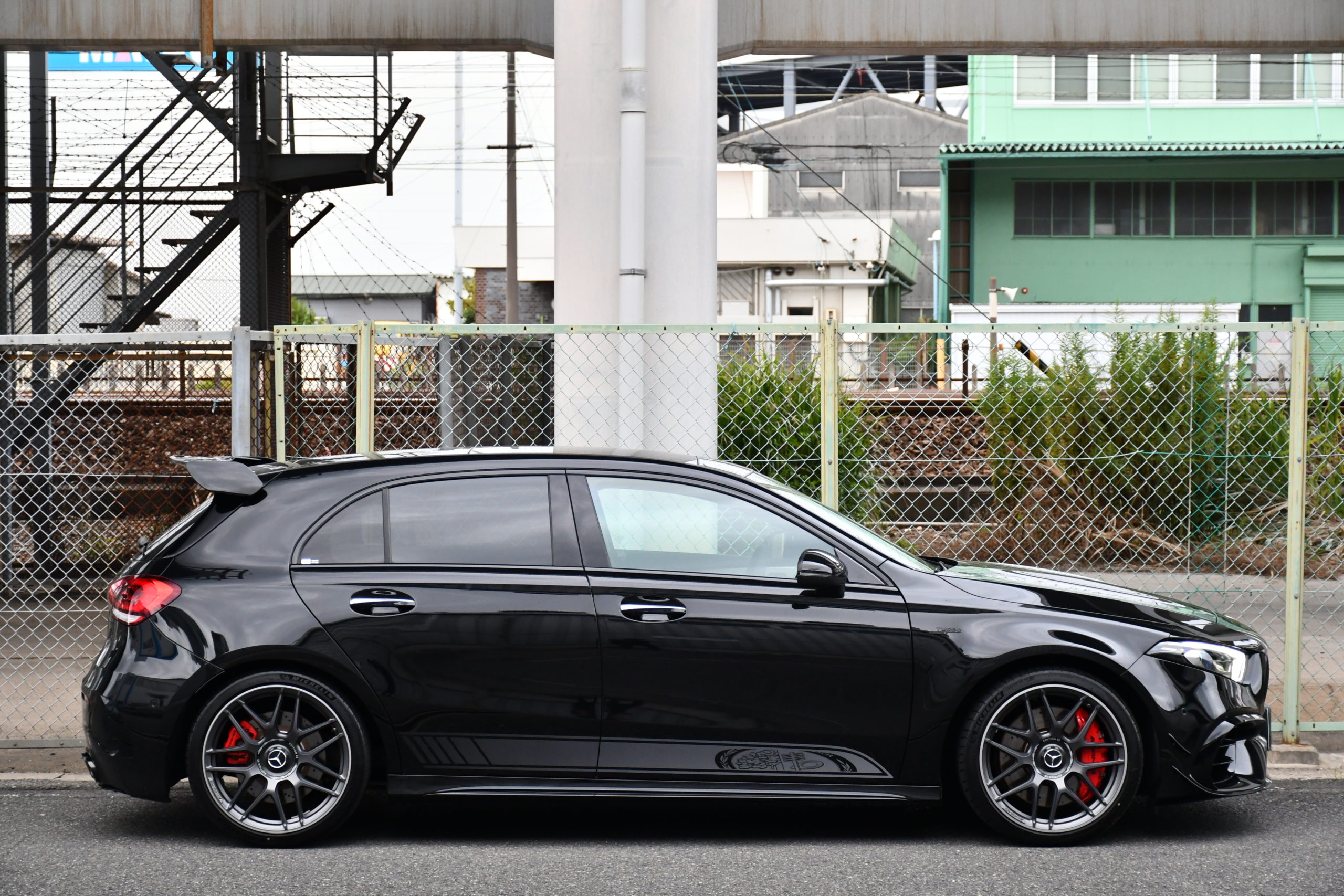 ボンドカーズ名古屋 bond cars NAGOYA メルセデスベンツ MercedesBenz メルセデスAMG MercedesAMG A45S エディション55 edition55 限定車 正規ディーラー車 ナイトパッケージ AMG 専用 ベンチレーション シートヒーター ヘッドアップディスプレイ AMGパフォーマンスシート 新入庫 在庫車 限定30台 コスモスブラック