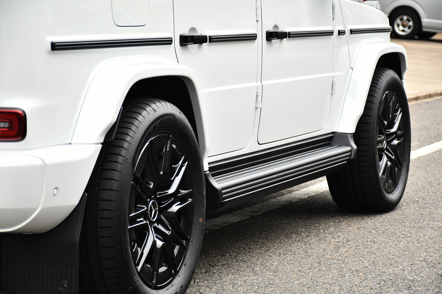 愛知県 名古屋 ベンツ カスタム W465 G450d ローダウン 電動サイドステップ ボンド ボンド名古屋