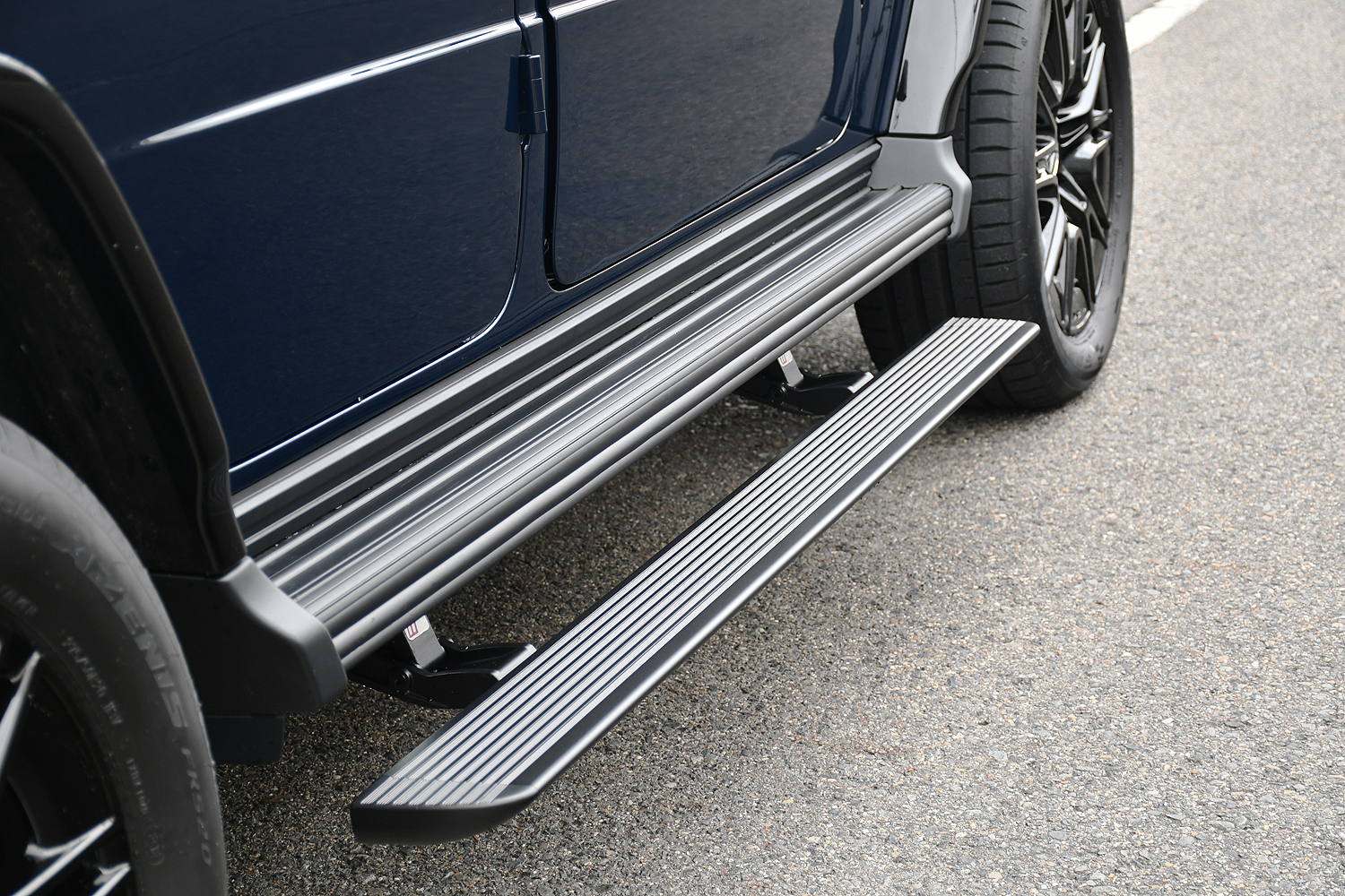 愛知県 名古屋 ベンツ カスタム G450d Gクラス ゲレンデ 電動サイドステップ イージークローザー アルパインデジタルインナーミラー ユピテル ボンド ボンド名古屋