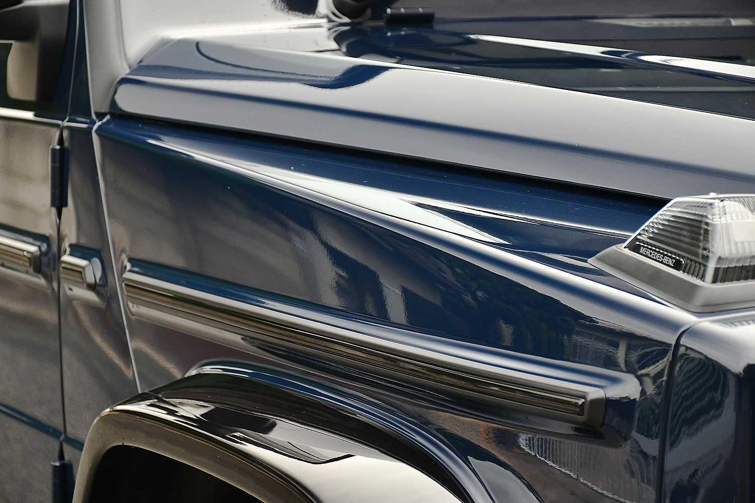 愛知県 名古屋 ベンツ カスタム Gクラス W465 G450d ブラックアウト ローダウン スペーサー 低ダストブレーキパッド 電動サイドステップ ボンド ボンド名古屋