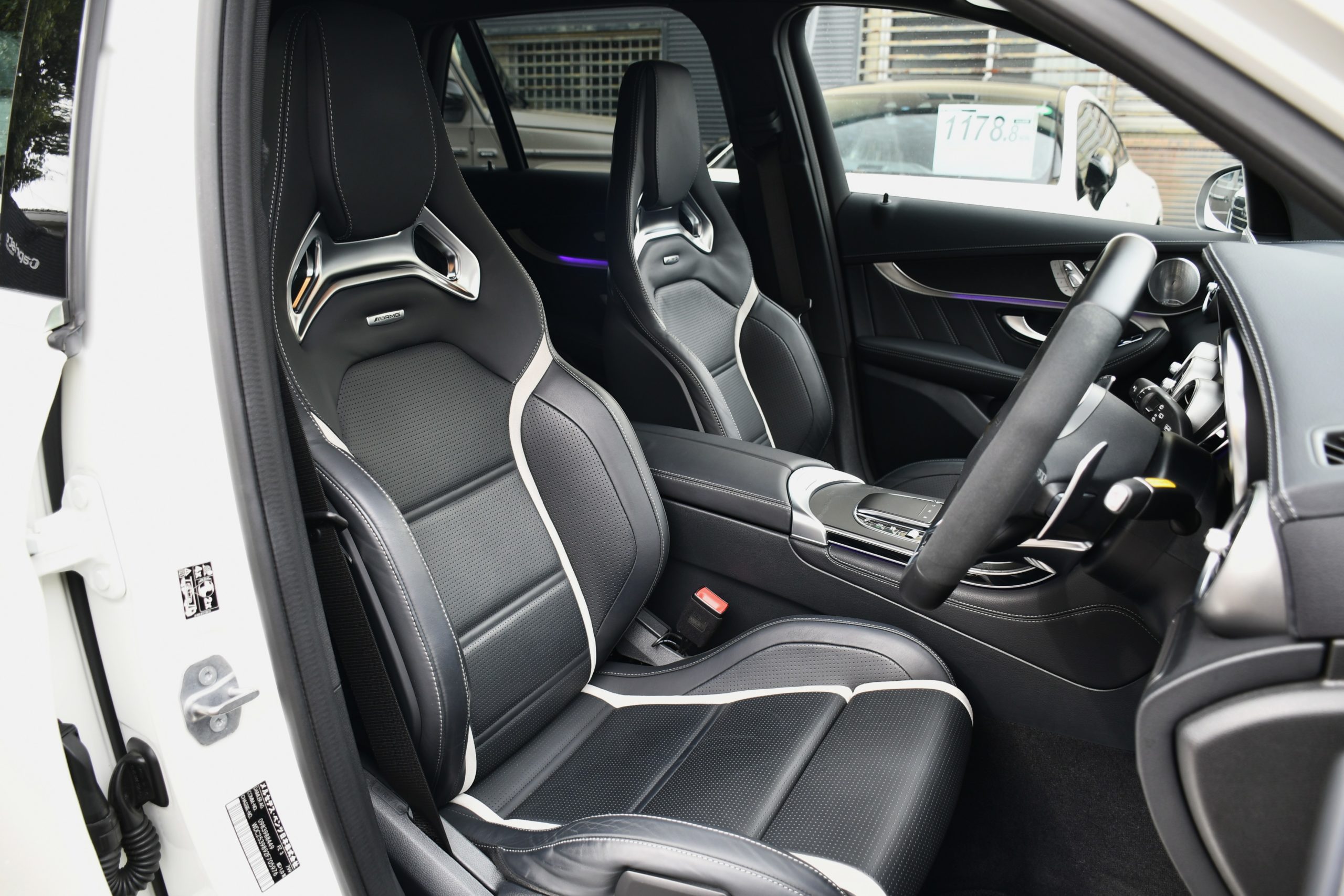 ボンドカーズ名古屋 bond cars NAGOYA MercedesAMG メルセデスAMG メルセデスベンツ MercedesBenz GLC63S 4MATIC+ AMGカーボンブレーキ AMGパフォーマンスパッケージ AMGパフォーマンスエグゾーストシステム 新入庫 在庫車 ダイヤモンドホワイト ヘッドアップディスプレイ AMG RIDE CONTROL+エアサスペンション Burmesterサウンド