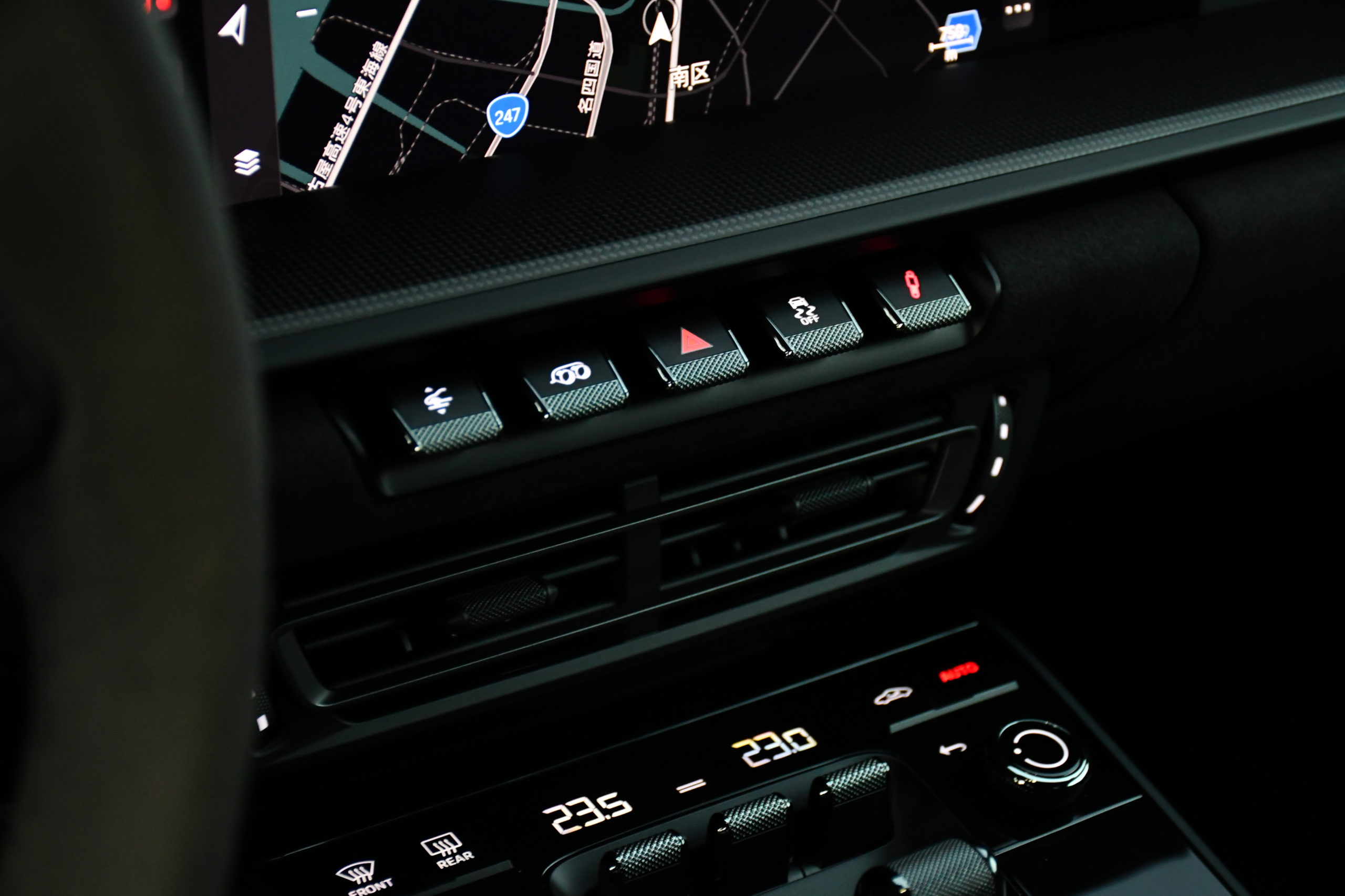 ボンドカーズ名古屋 bond cars NAGOYA PORSCHE ポルシェ 911 992.1 カレラ Carrera4GTS フロントリフター BOSEサウンド 左ハンドル 正規ディーラー車 スポーツクロノパッケージ シートヒーター GTSインテリア レッドキャリパー 360°カメラ LEDヘッドライト 在庫車 新入庫