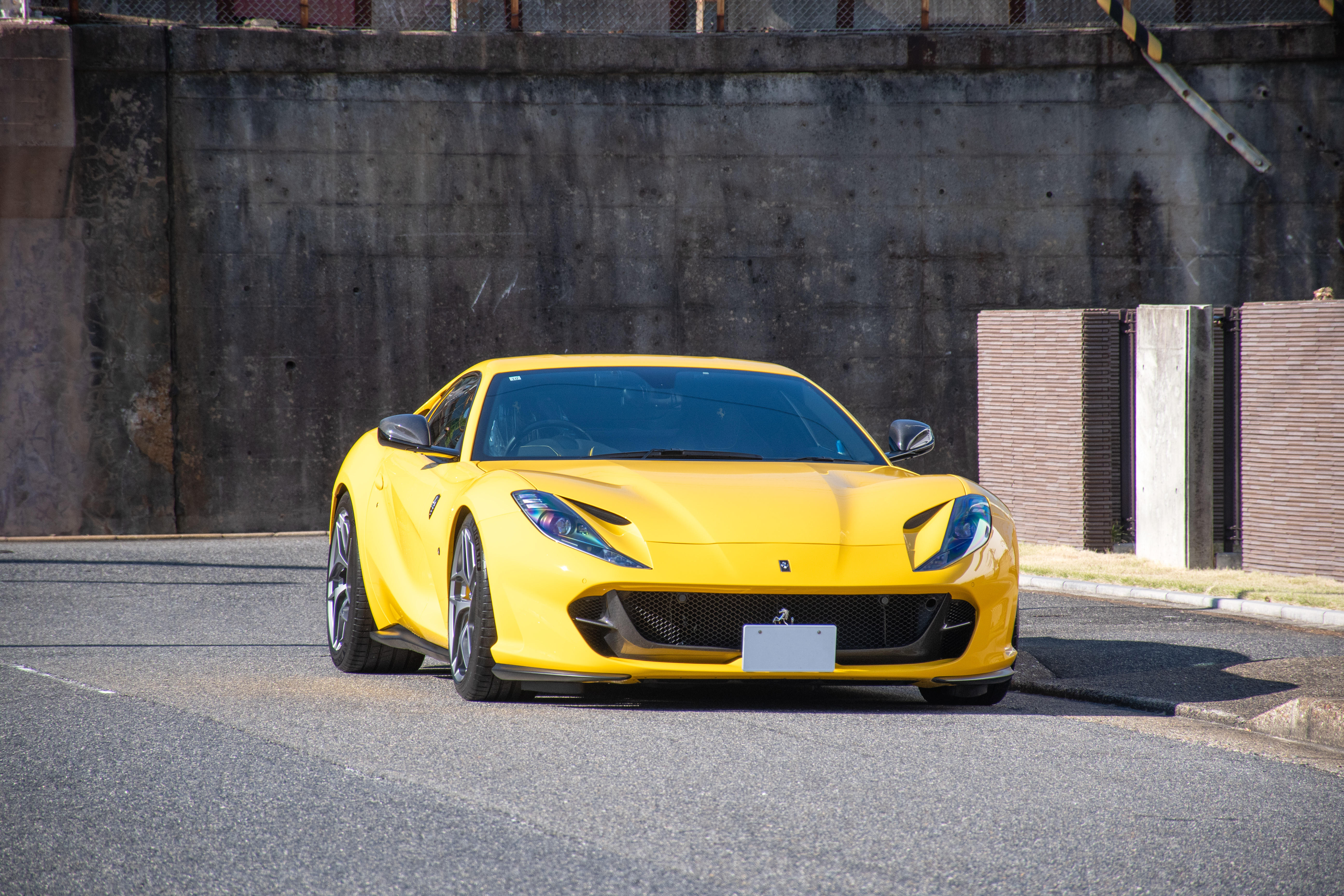 モカ　フェラーリ ポルトフィーノ　ノビテックローダウンサス 812Superfastをローダウン！ | bond shop NAGOYA BLOG