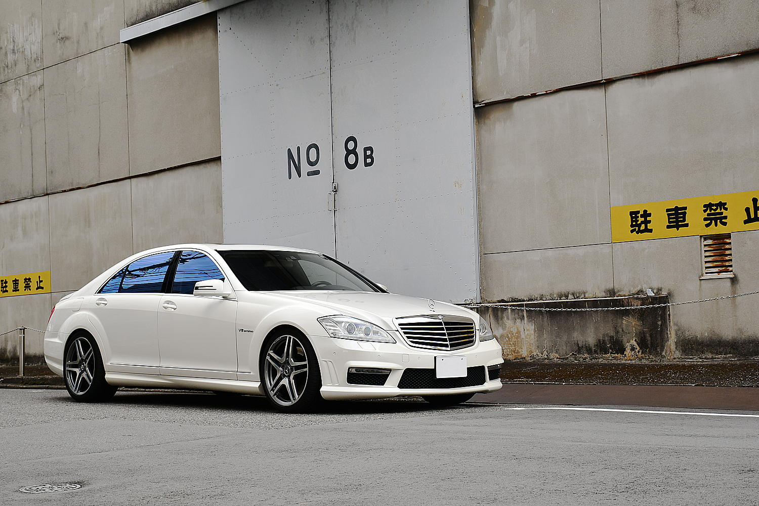 愛知県 名古屋 ベンツ カスタム W221 S63 AMG ローダウン スペーサー取付け ボンド ボンド名古屋
