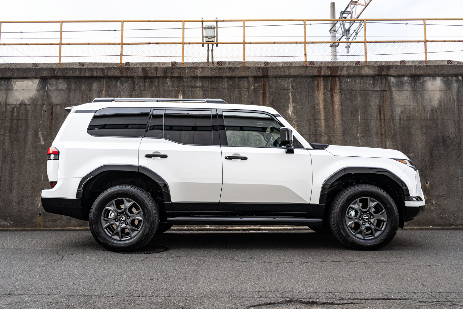 レクサス LEXUS GX550 ペイント シボ取りペイント グリルペイント カスタム 名古屋