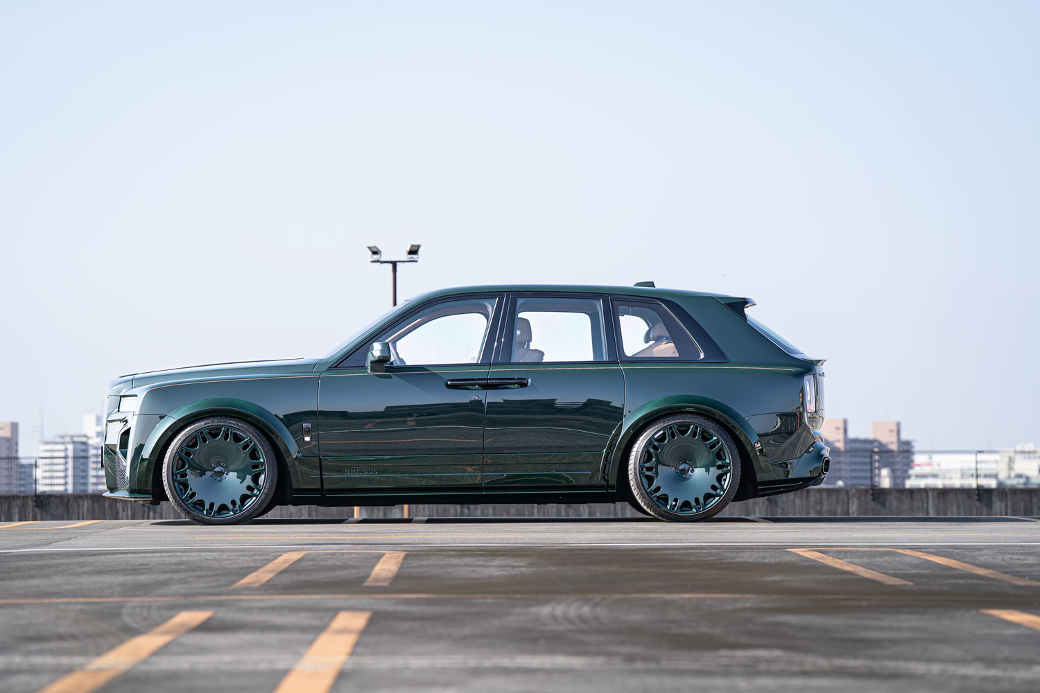 RollsRoyce ロールスロイス Cullinan カリナン ブラックバッジ シリーズⅡ ローダウン ブラバス BRABUS 24インチ ホイール カスタム 名古屋 東京オートサロン