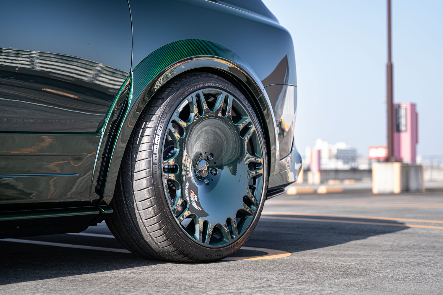 RollsRoyce ロールスロイス Cullinan カリナン ブラックバッジ シリーズⅡ ローダウン ブラバス BRABUS 24インチ ホイール カスタム 名古屋 東京オートサロン