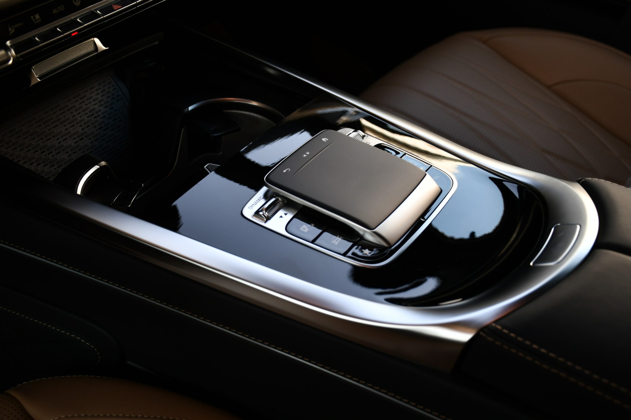 ボンドカーズ名古屋　bond cars NAGOYA　MercedesBenz　メルセデスベンツ　G450d　左ハンドル　正規ディーラー車　マヌファクトゥーア　新型　新入庫　在庫車　W465