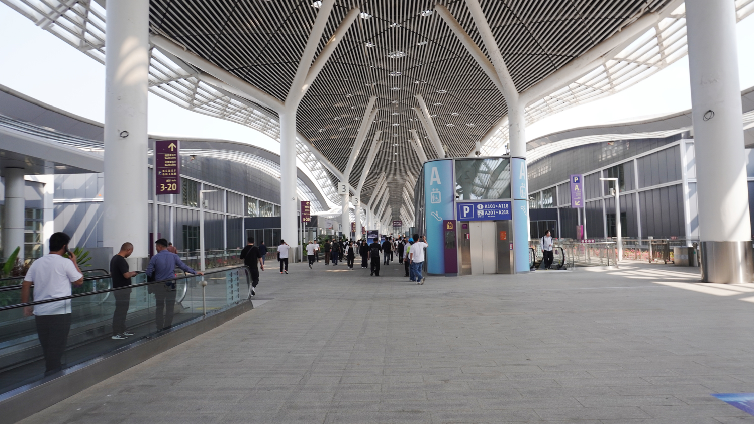 中国 深圳 海外出張 モーターショー