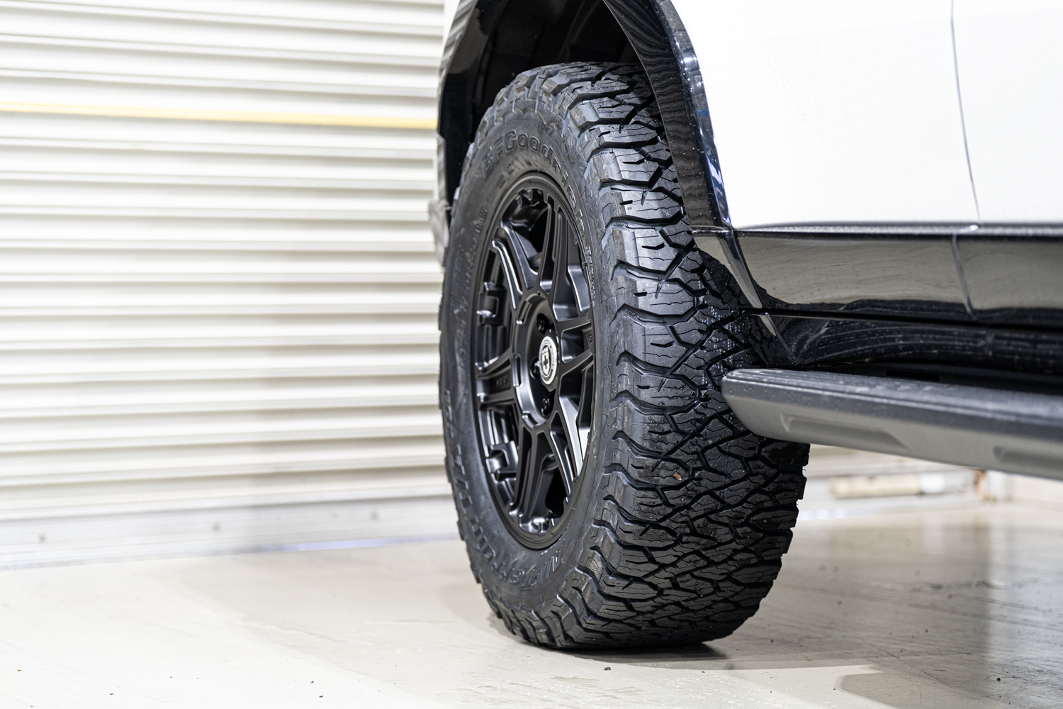 レクサス LEXUS GX550 オーバートレイル シボ取りペイント ルーフラッピング ホイール HRE フローフォーム FT1 20インチ カスタム 名古屋