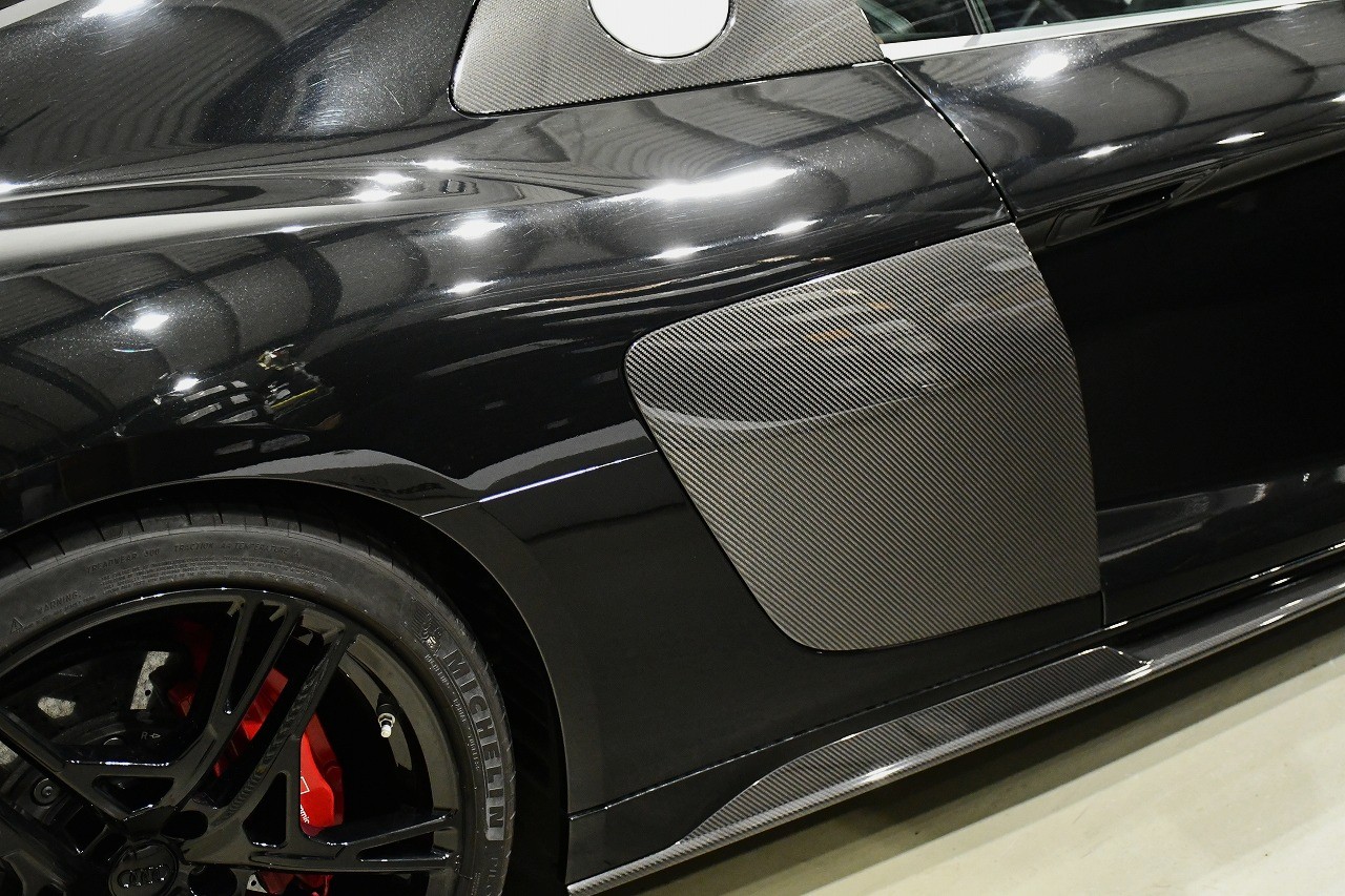 アウディ R8 在庫