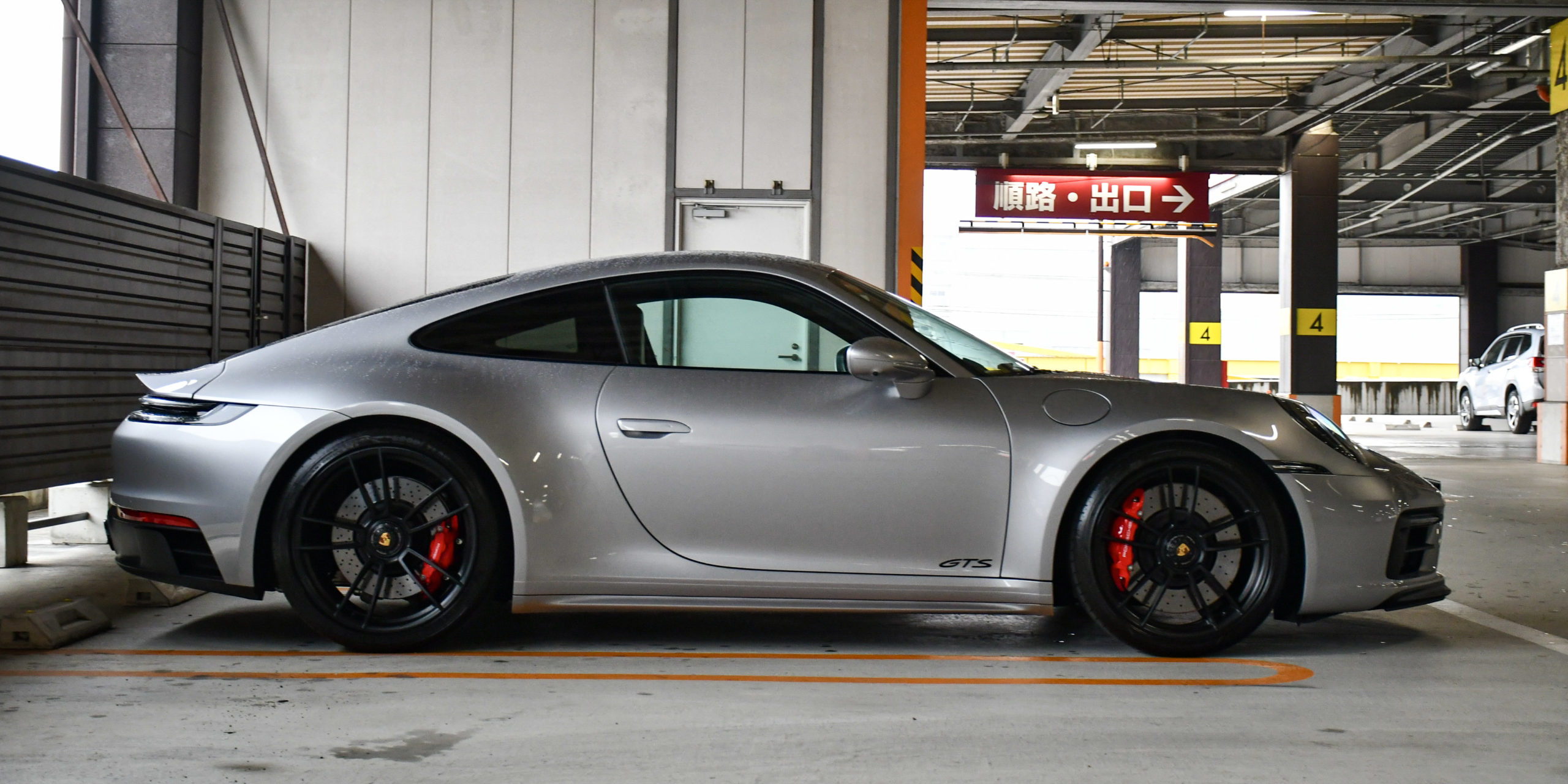 Porsche 992.1 4GTS DISSIDENT AUTOMOTIVE ダックテール