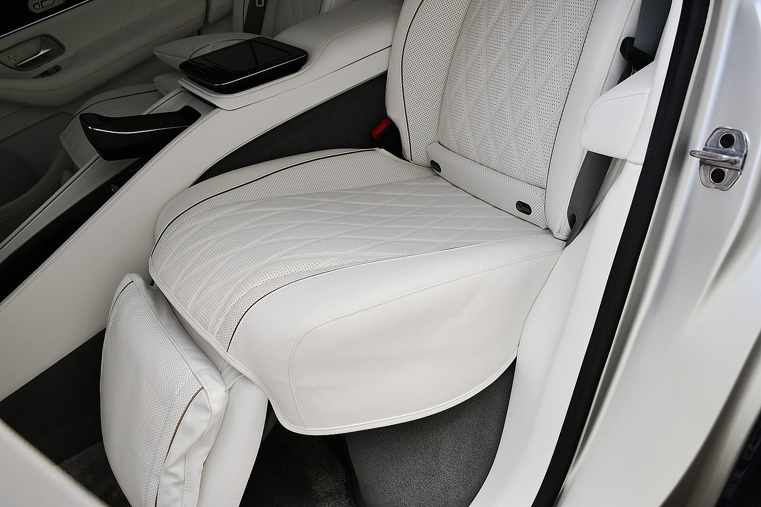 ベンツ メルセデスベンツ X167 GLSマイバッハ GLSクラス GLS GLS専用 シートカバー ボンド ボンド名古屋