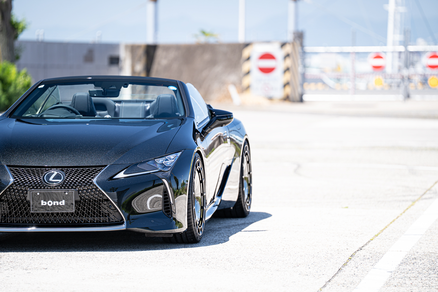 レクサス　LEXUS　LC500　コンバーチブル　ローダウン　車高調　RS-R　ホイール　AKフォージド　22インチ　ブラックアウト　カスタム　名古屋
