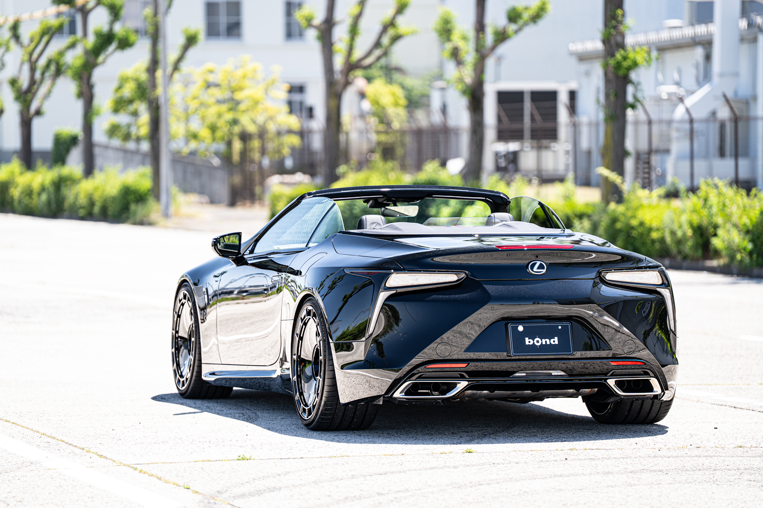 レクサス　LEXUS　LC500　コンバーチブル　ローダウン　車高調　RS-R　ホイール　AKフォージド　22インチ　ブラックアウト　カスタム　名古屋