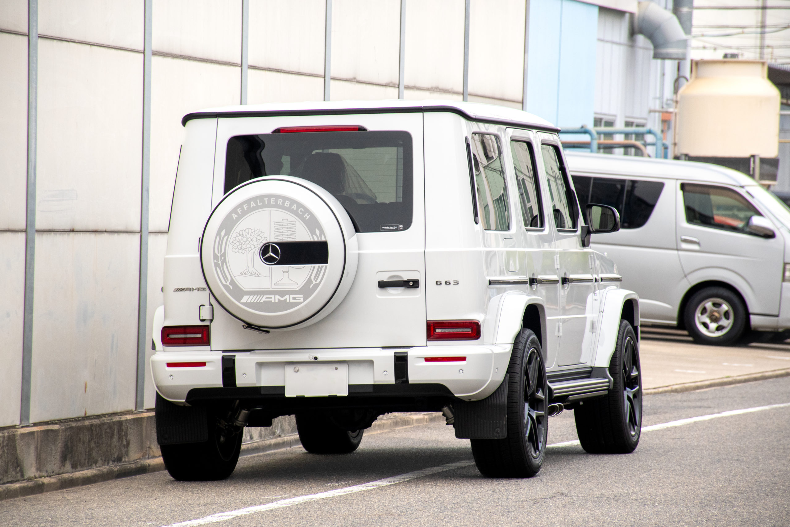 Mercedes-AMG W465 G63 BRABUS MCB スペアタイヤカバーラッピング