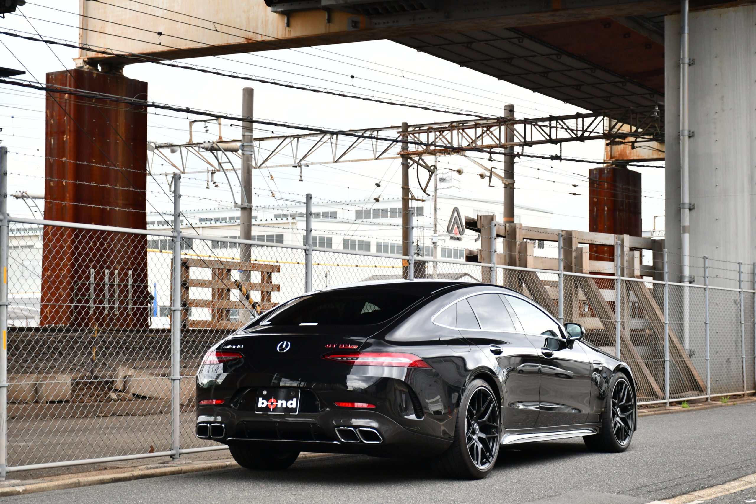 ボンドカーズ名古屋　bond cars NAGOYA　MercedesBenz　メルセデスベンツ　メルセデスAMG　MercedesAMG　AMG　左ハンドル　カーボンインテリア　カーボンエクステリア　AMGカーボンパッケージ　AMG21インチアルミホイール　ヘッドアップディスプレイ　HUD　　ソフトクローズドア　正規ディーラー車　エアサス　オブシディアンブラック　アダプティブクルーズコントロール　新入庫　在庫車