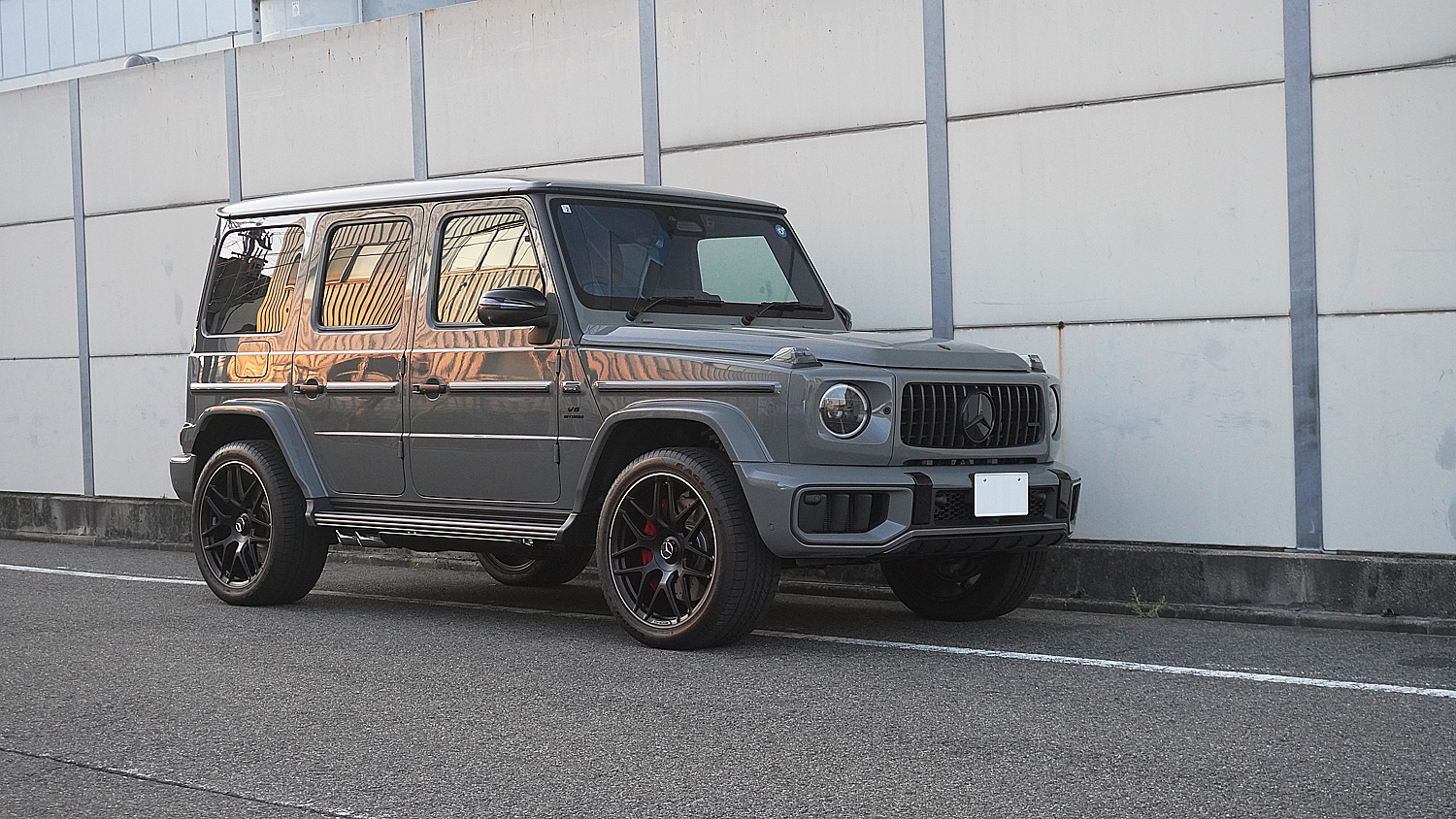 ベンツ カスタム W465 G63 Gクラス 電動サイドステップ スペーサー デジタルインナーミラー ドリンクホルダー ボンド ボンド名古屋 ダウンナンバーベース