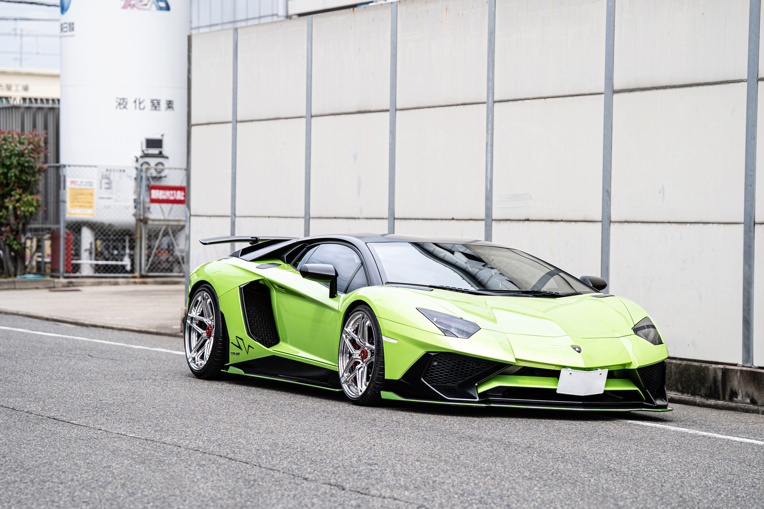 ランボルギーニ　Lamborghini　Aventador　アヴェンタドール　SV　ローダウン　ホイール　アメ鍛　MVフォージド　MV Forged　カスタム　名古屋