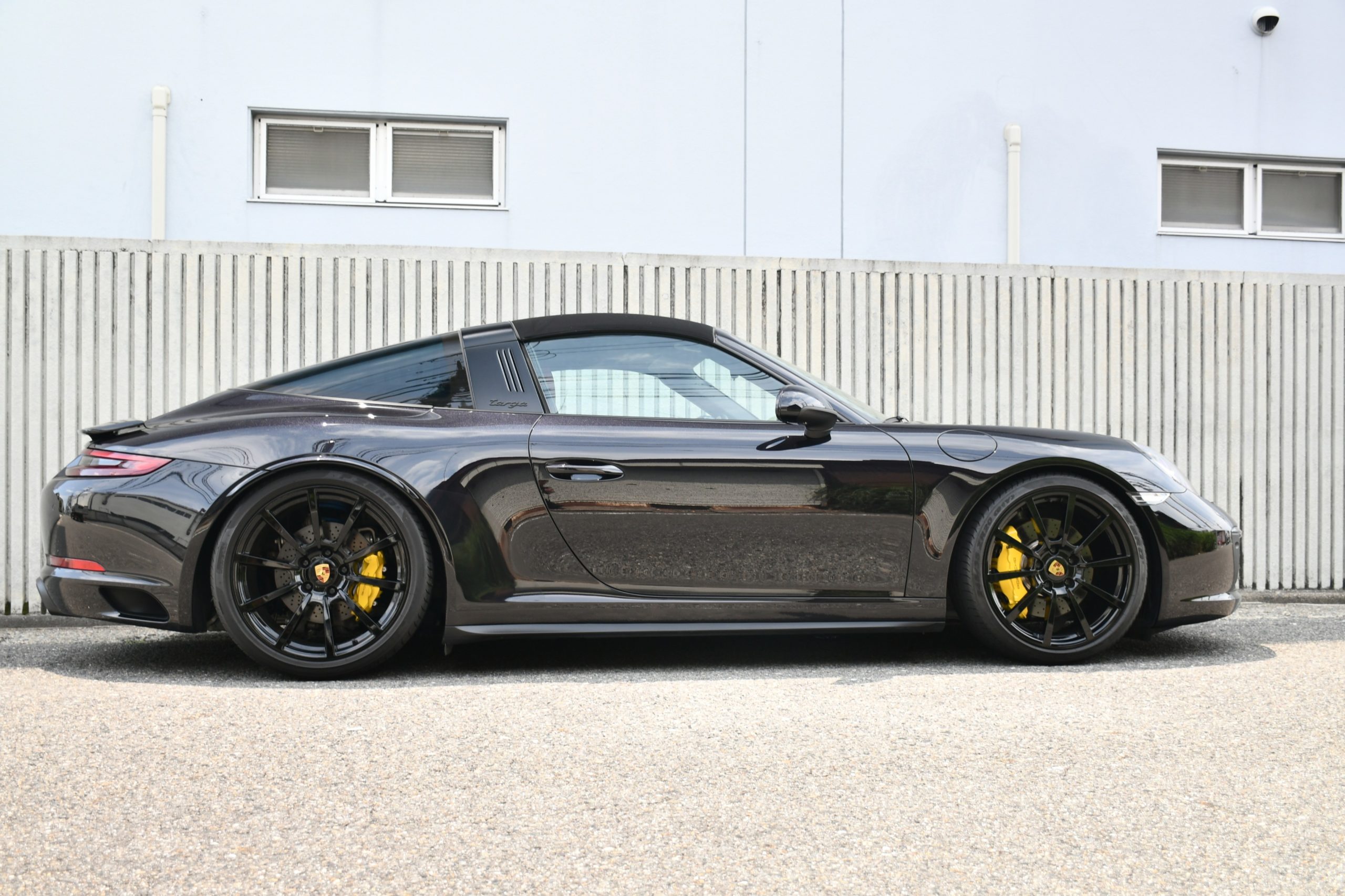 ポルシェ911 タルガバー PDK PDLS+ パークアシスト スポーツクロノパッケージ レザーインテリア エントリー&ドライブシステム スモーカーパッケージ