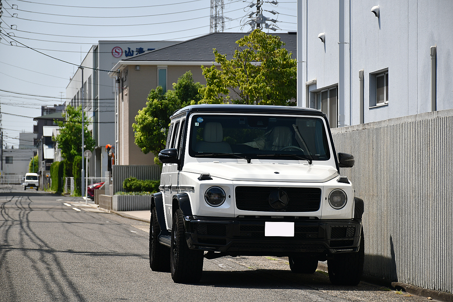 愛知県 名古屋 ベンツ カスタム G400d Gクラス シートカバー プラチナムホワイト ペイント ラッピング ゴツゴツタイヤ ボンド ボンド名古屋 ブラバスリップ BRABUS