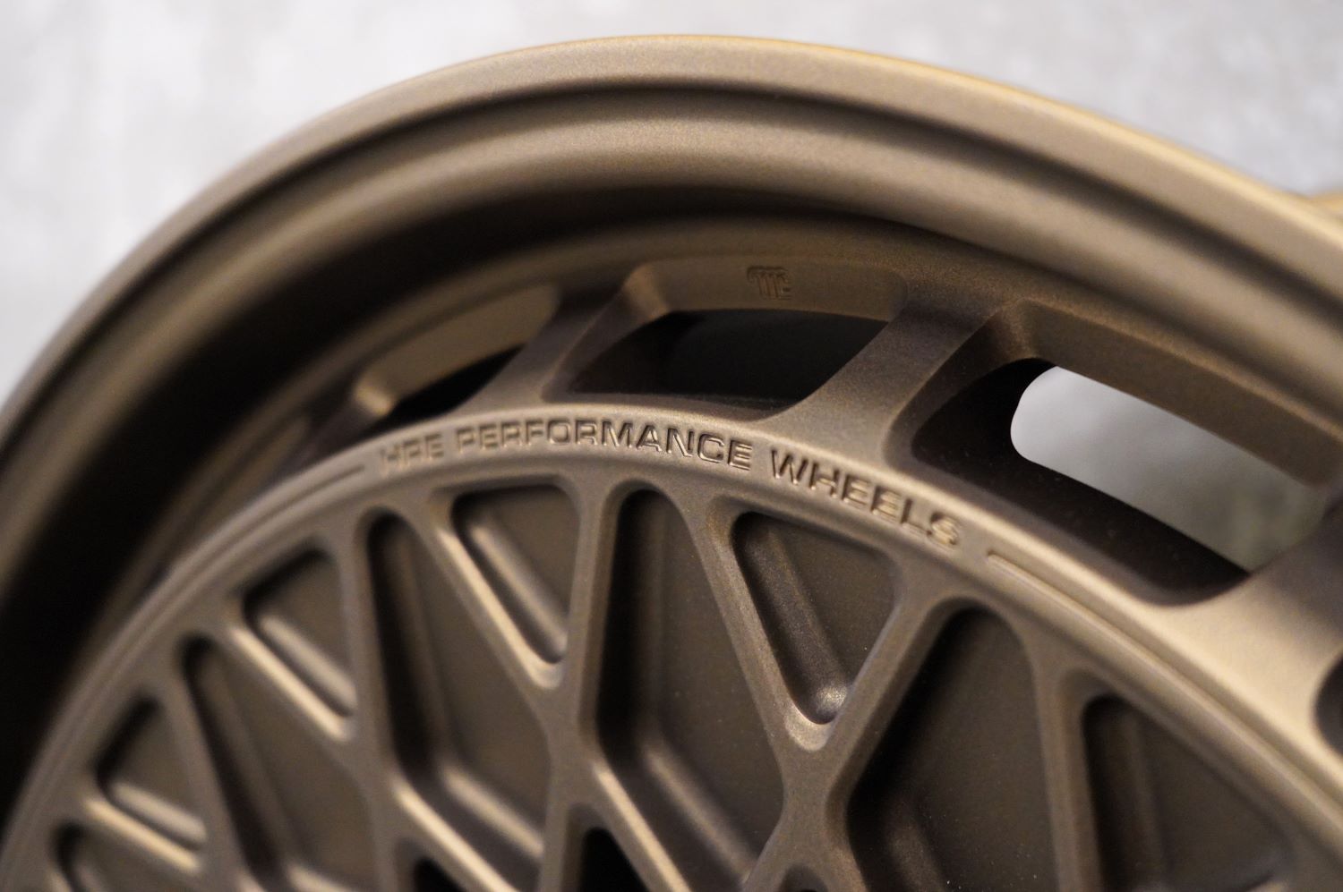 ボンド ボンド大宮 HRE ホイール 20インチ フローフォーム W463A W465 ゲレンデ ディフェンダー ランクル