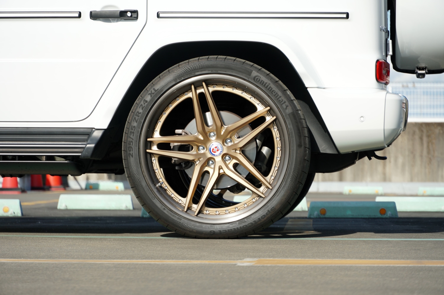 bond ボンド大宮 G400d W463A カスタム BRABUS ブラバス アメ鍛 ホイール HRE FMR 24インチ ローダウン