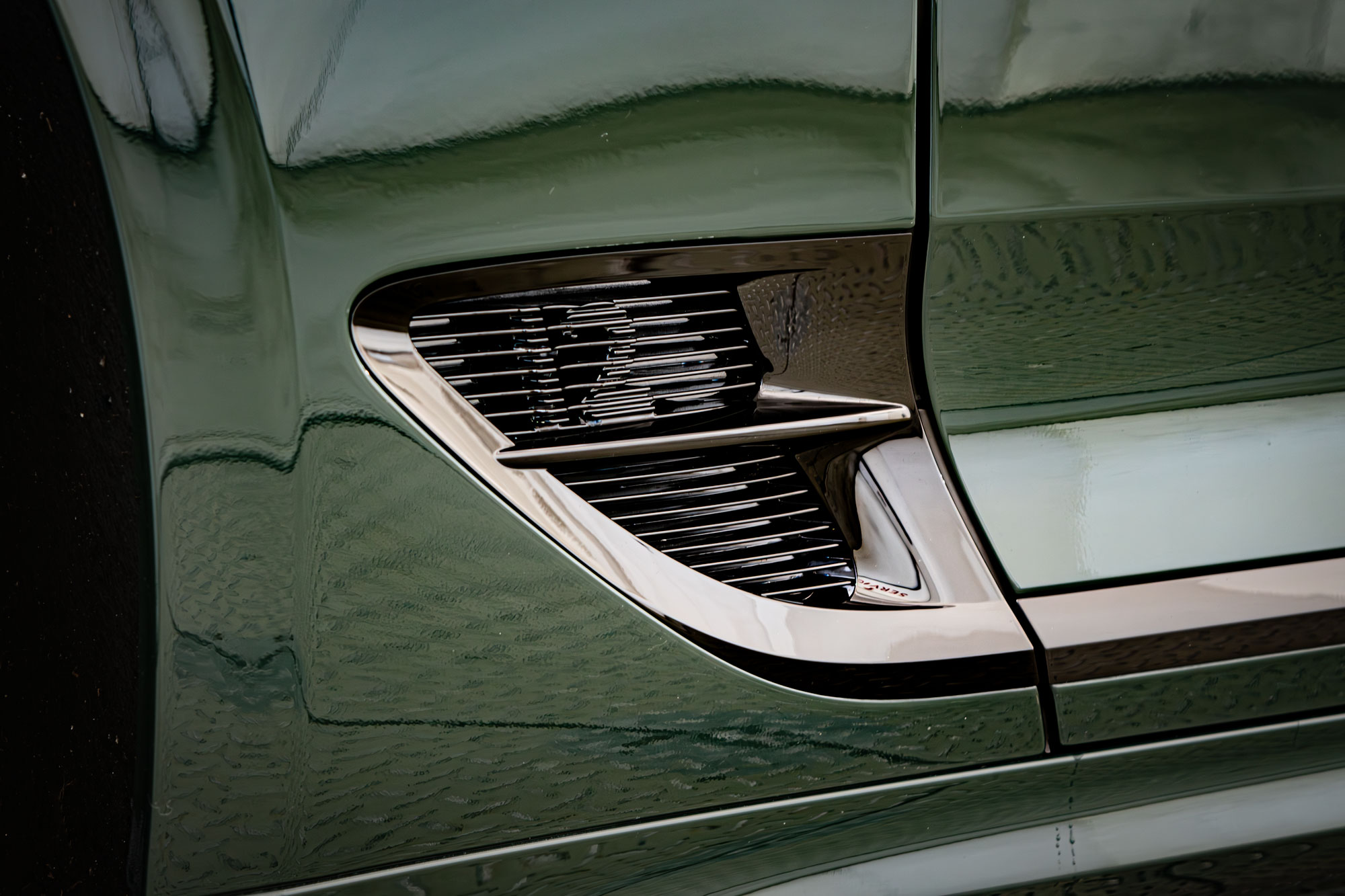 ベントレー　コンチネンタルGT カスタム　ローダウン　ブラックアウト　グリーン　プロテクションフィルム　Bentley Ｃontinental GT　Speed