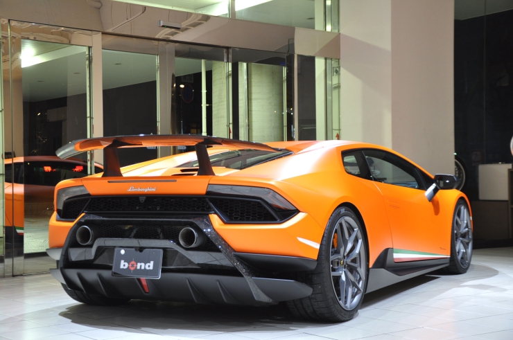 Lamborghini HURACAN Performante ウラカン ペルフォルマンテ carbon カーボン bond ボンド 輸入車 販売 買取 新入庫 在庫車