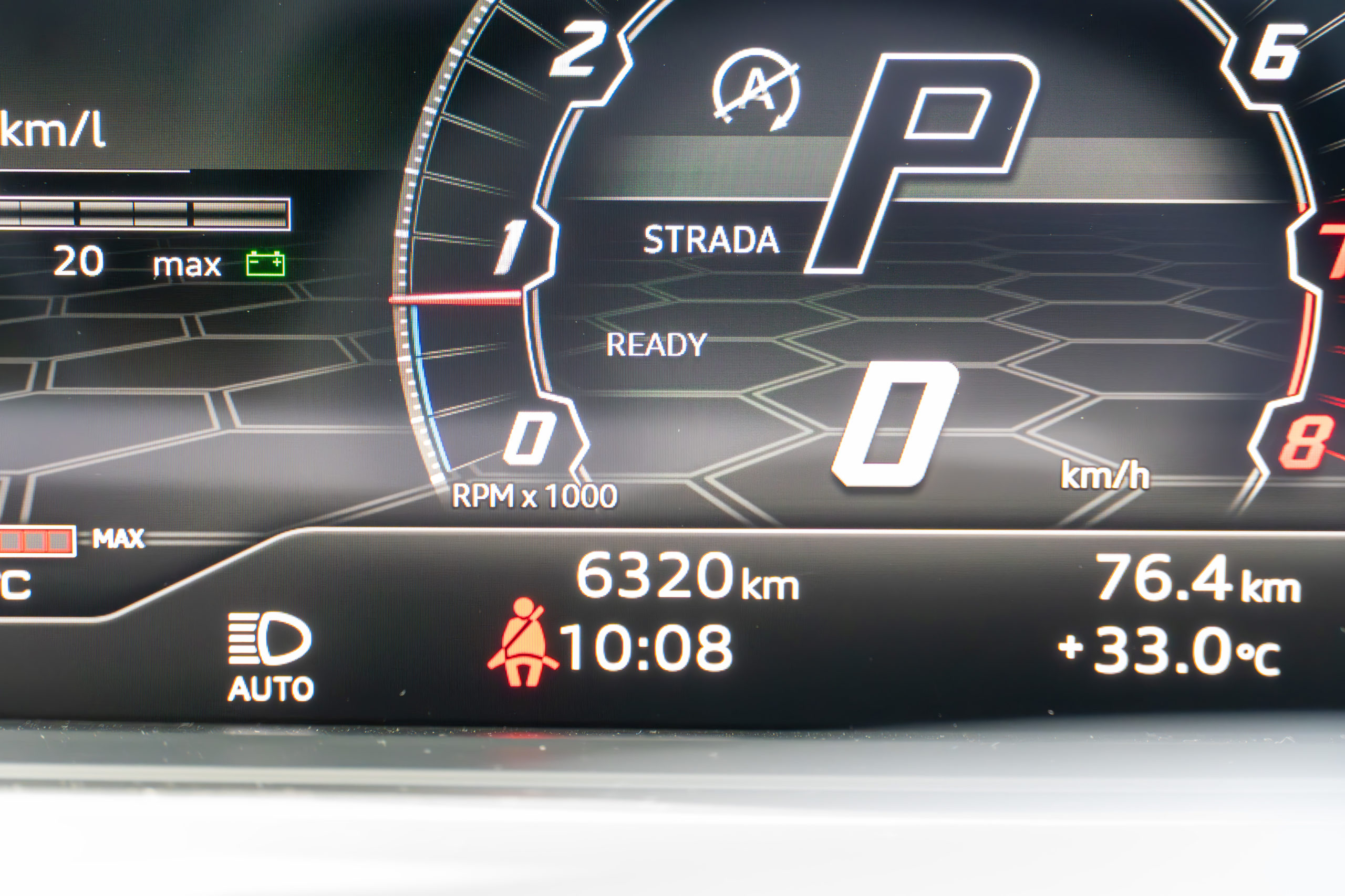 ウルス　2022y ブラック　カスタム　MV FORGED ANRKY 1886 バングアンドオルフセン